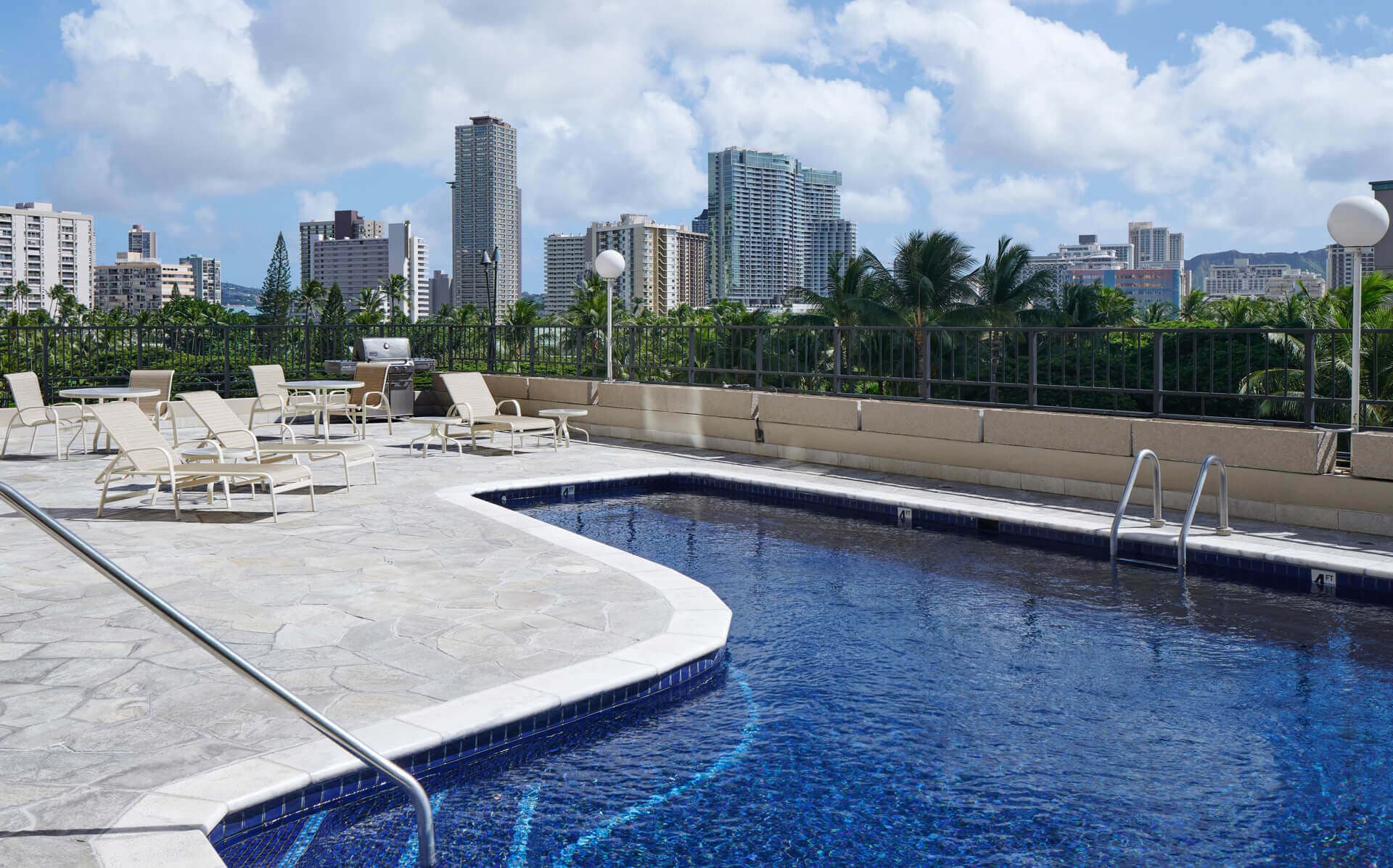 Aqua Palms at Waikiki GoVibe service area