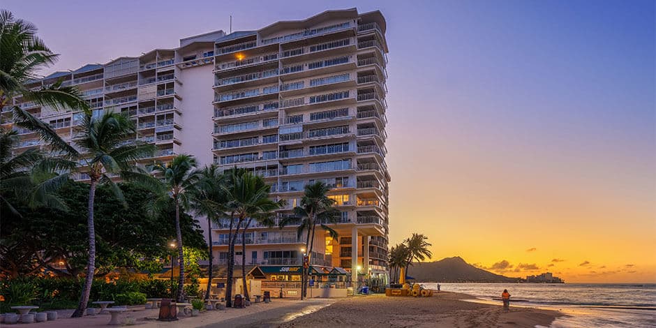 castle-waikiki-shore-honolulu-transportation-rental-car