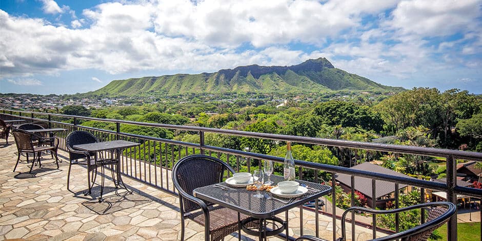 Waikiki Grand Hotel GoVibe service area near Diamond Head Crater